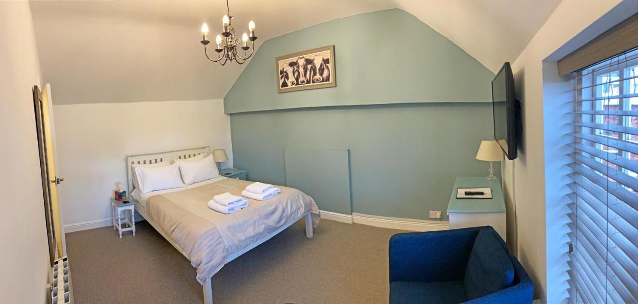 Glendower Guest Apartments Dereham Exterior photo