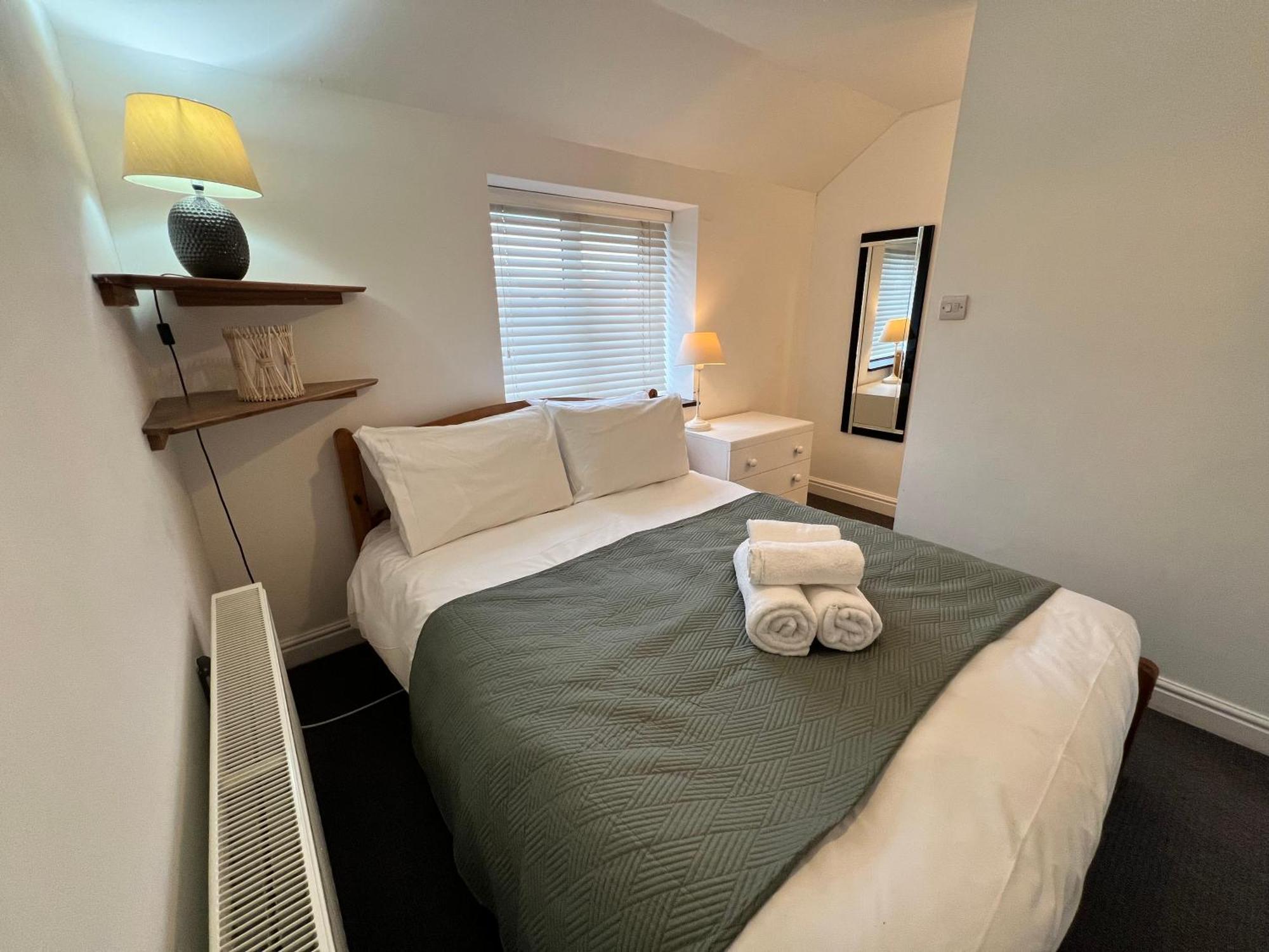 Glendower Guest Apartments Dereham Exterior photo